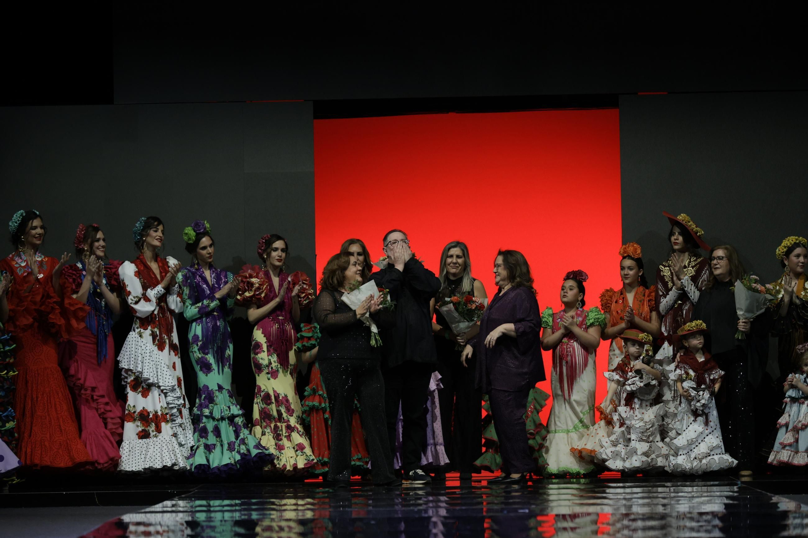 Desfile de Hermanas Serrano en SIMOF 2025, todas las fotos