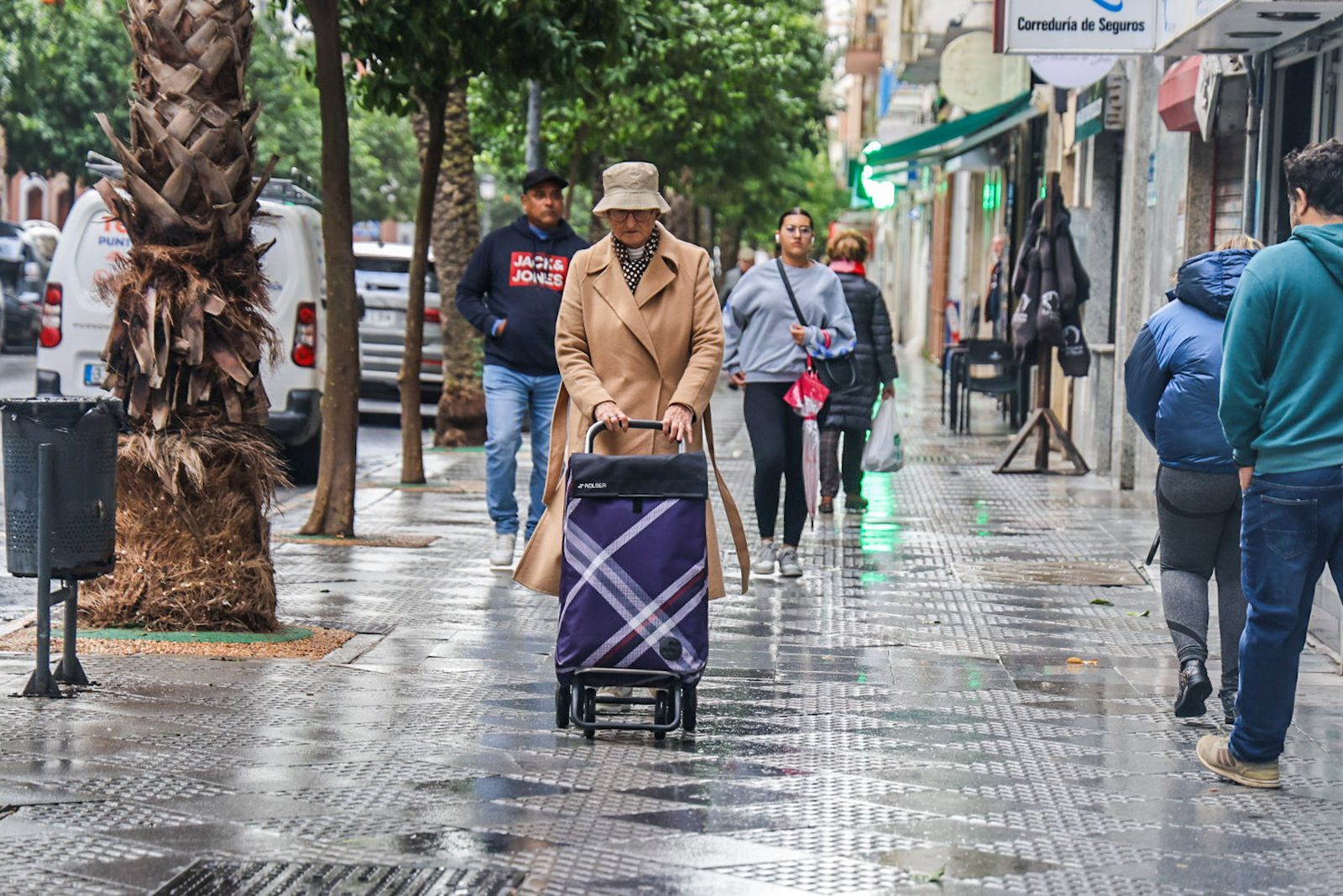 Fotografías del ambiente en la ciudad con el paso de la borrasca Leonardo