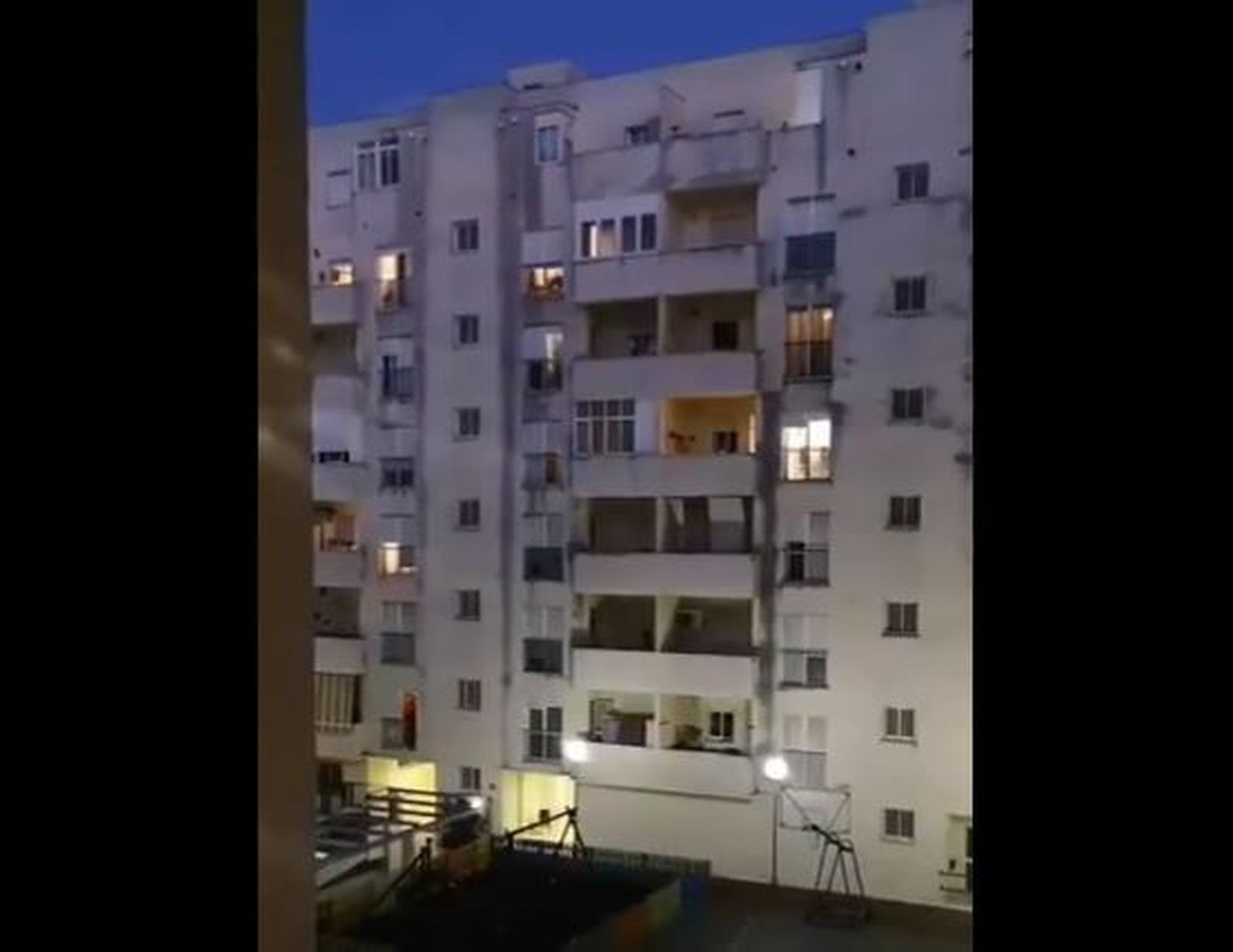 Una captura del vídeo en el que suena el himno del Algeciras.