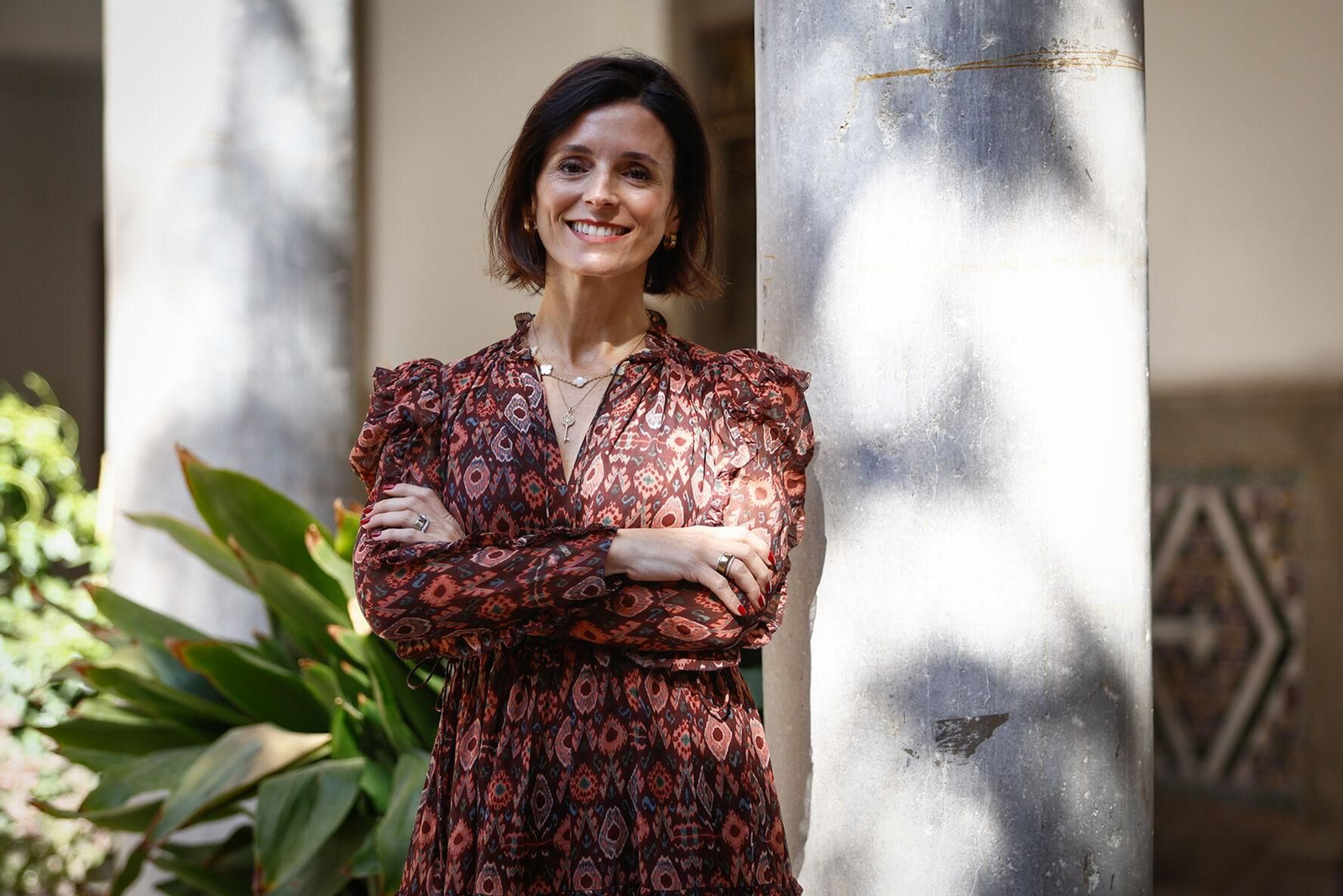 Carmen Nestares, en el patio central del Ayuntamiento de Granada, antes de la entrevista