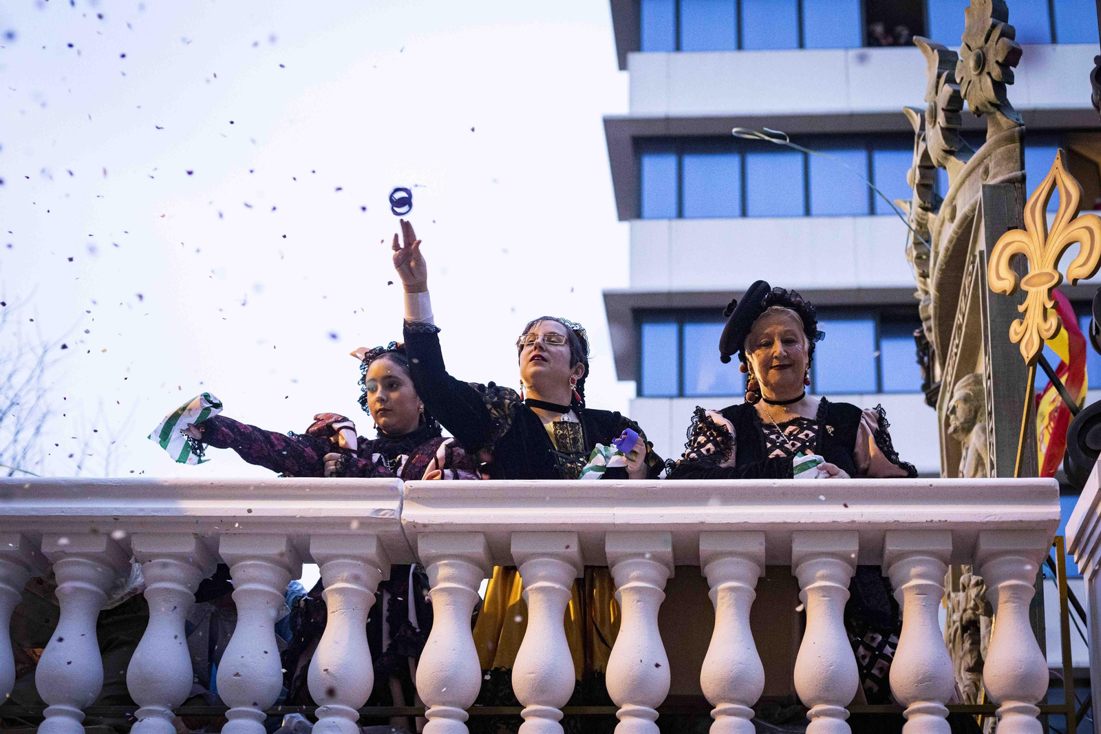 La Cabalgata Magna del Carnaval de Cádiz 2024, en imágenes