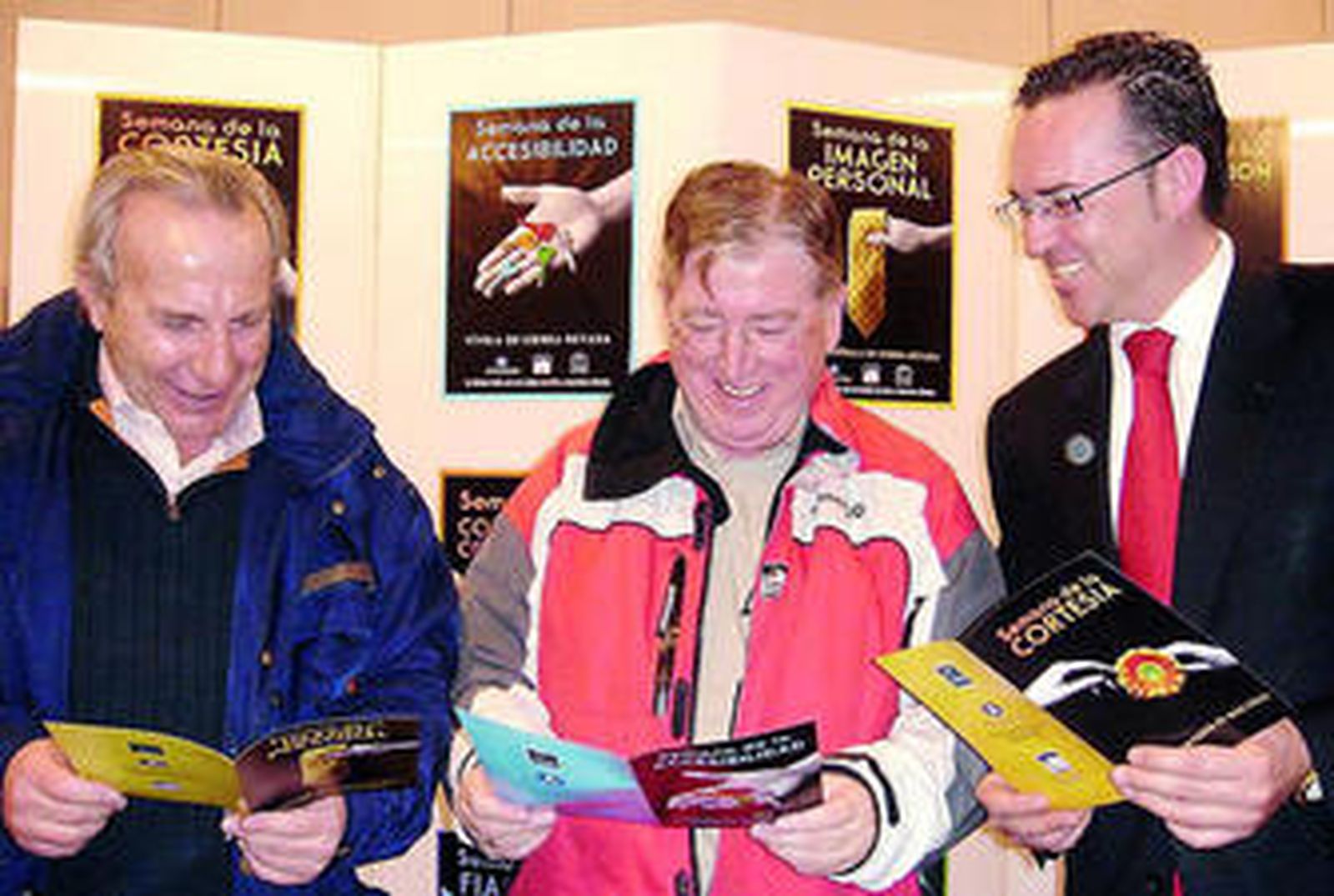 Gutiérrez Terrón, en el centro, junto a Francisco Javier Carretero y Carlos Pascual Morenilla.