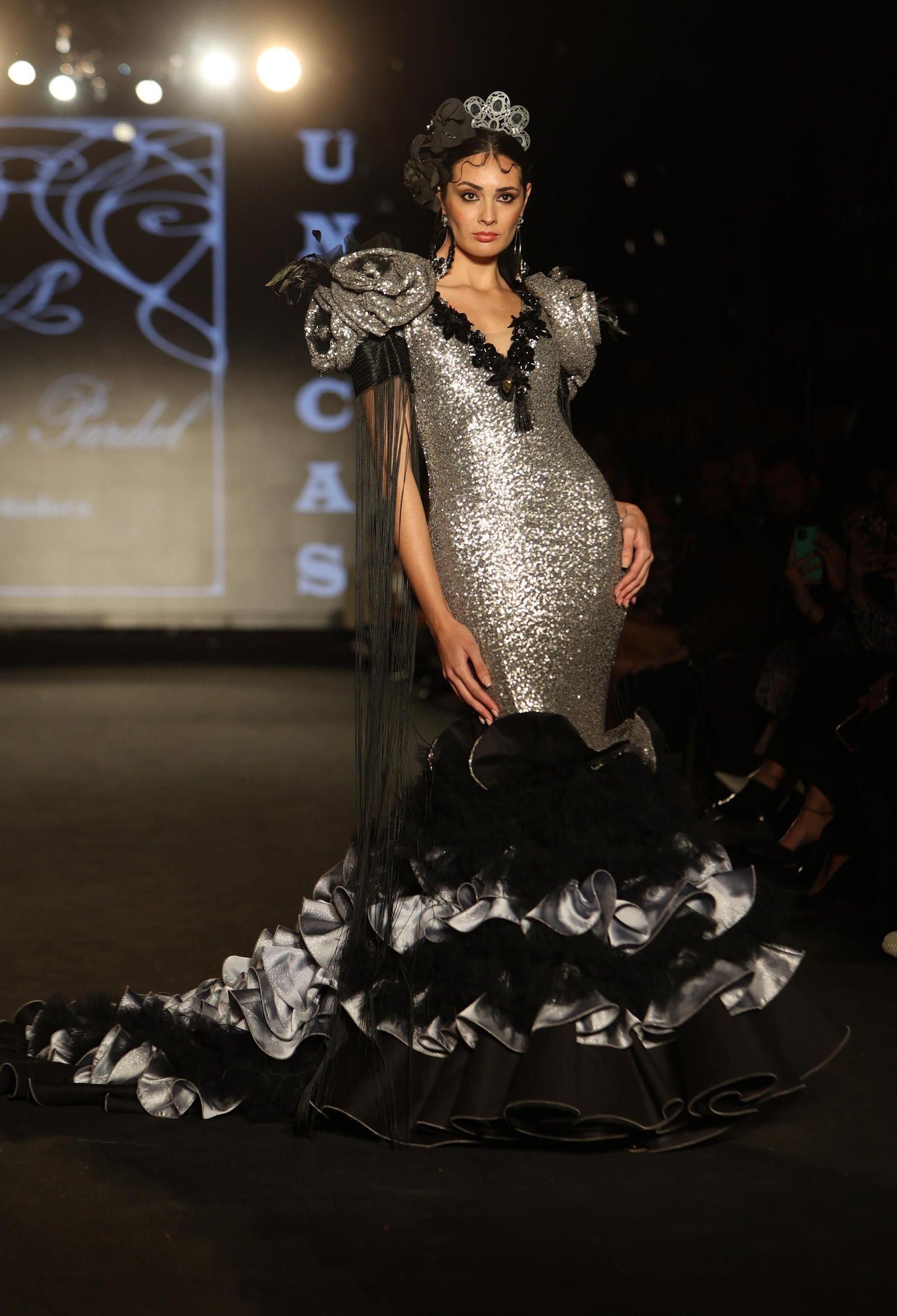 El elegante desfile de la diseñadora malagueña Amparo Pardal en We Love Flamenco 2023