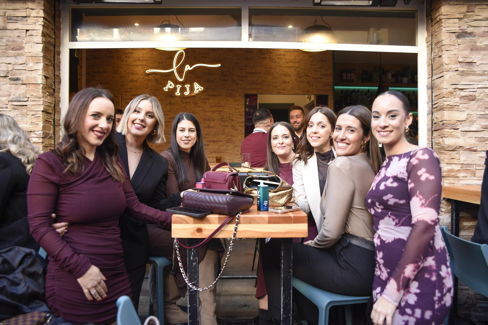 Búscate en las fotos del tardeo en el Día de la Constitución en La Línea