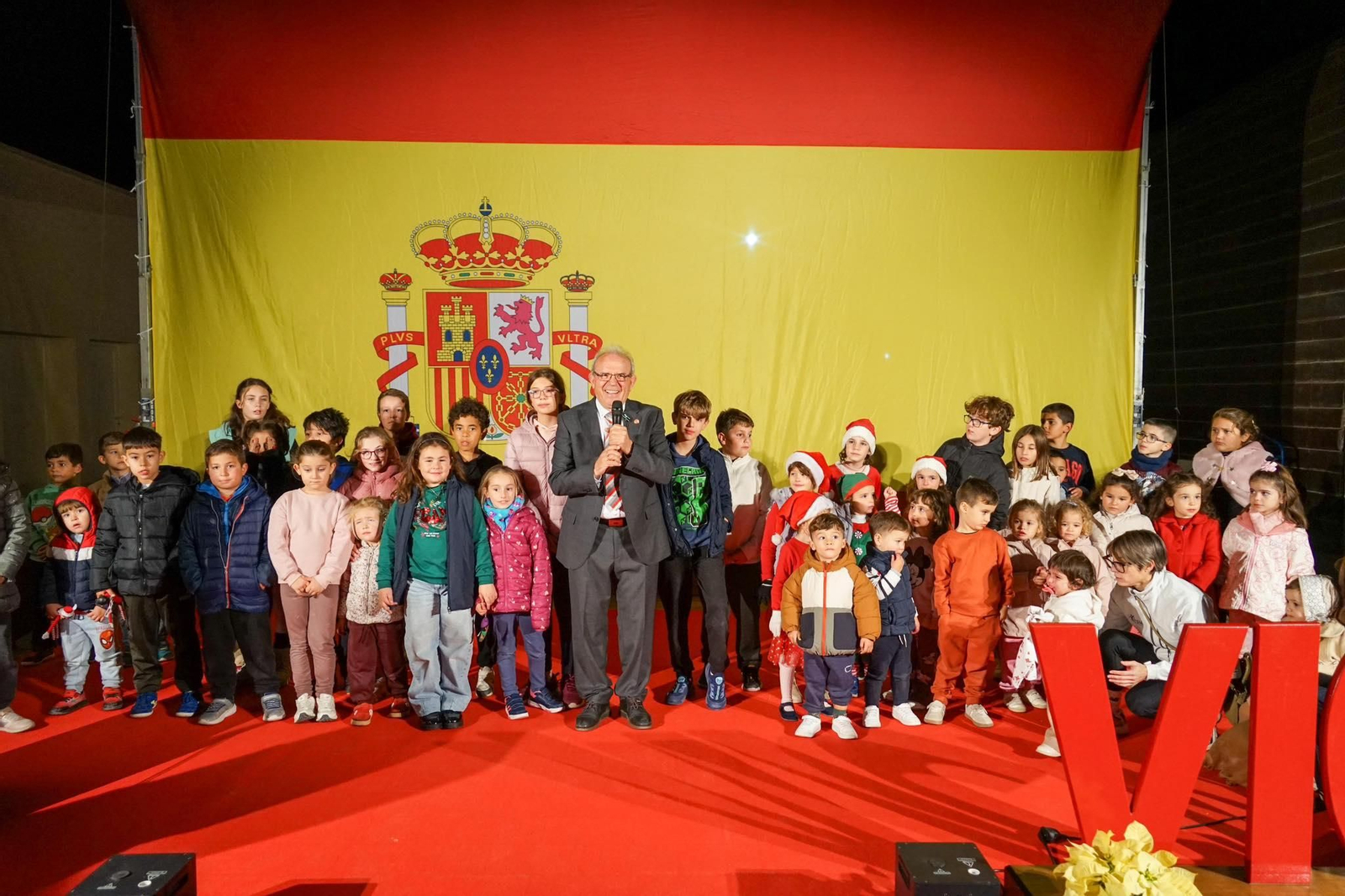 Comienza la programación navideña en Vícar con el encendido del alumbrado