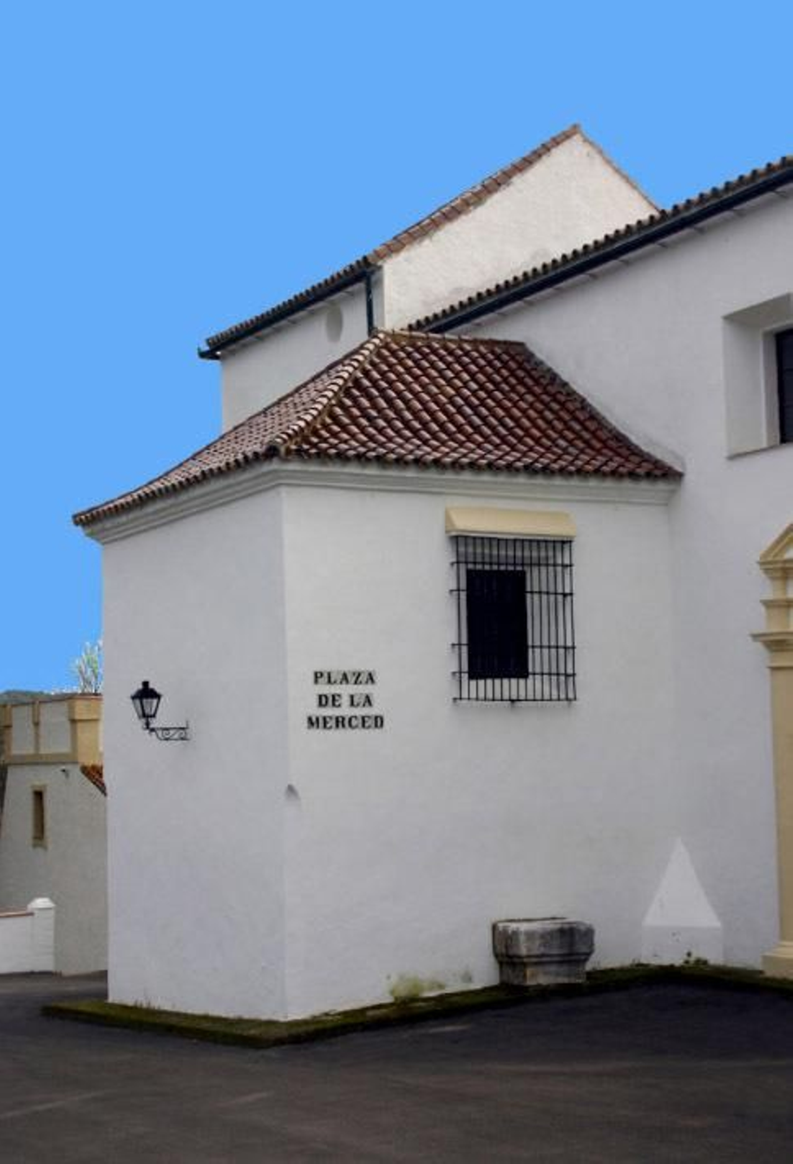 Cabecera de la primitiva ermita de Nuestra Señora de los Reyes que se conservó como capilla del convento cuando se edificó su iglesia Cabecera de la primitiva ermita de Nuestra Señora de los Reyes que se conservó como capilla del convento cuando se edificó su iglesia