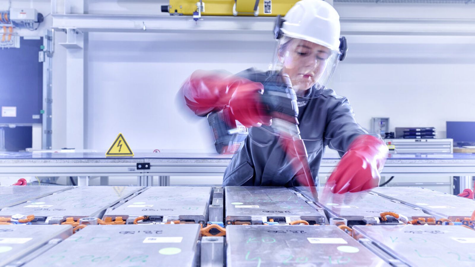 La celda unificada, cuya producción arrancará en la nueva planta de Salzgitter, permitiría reducir los costes de las baterías un 50 ciento.