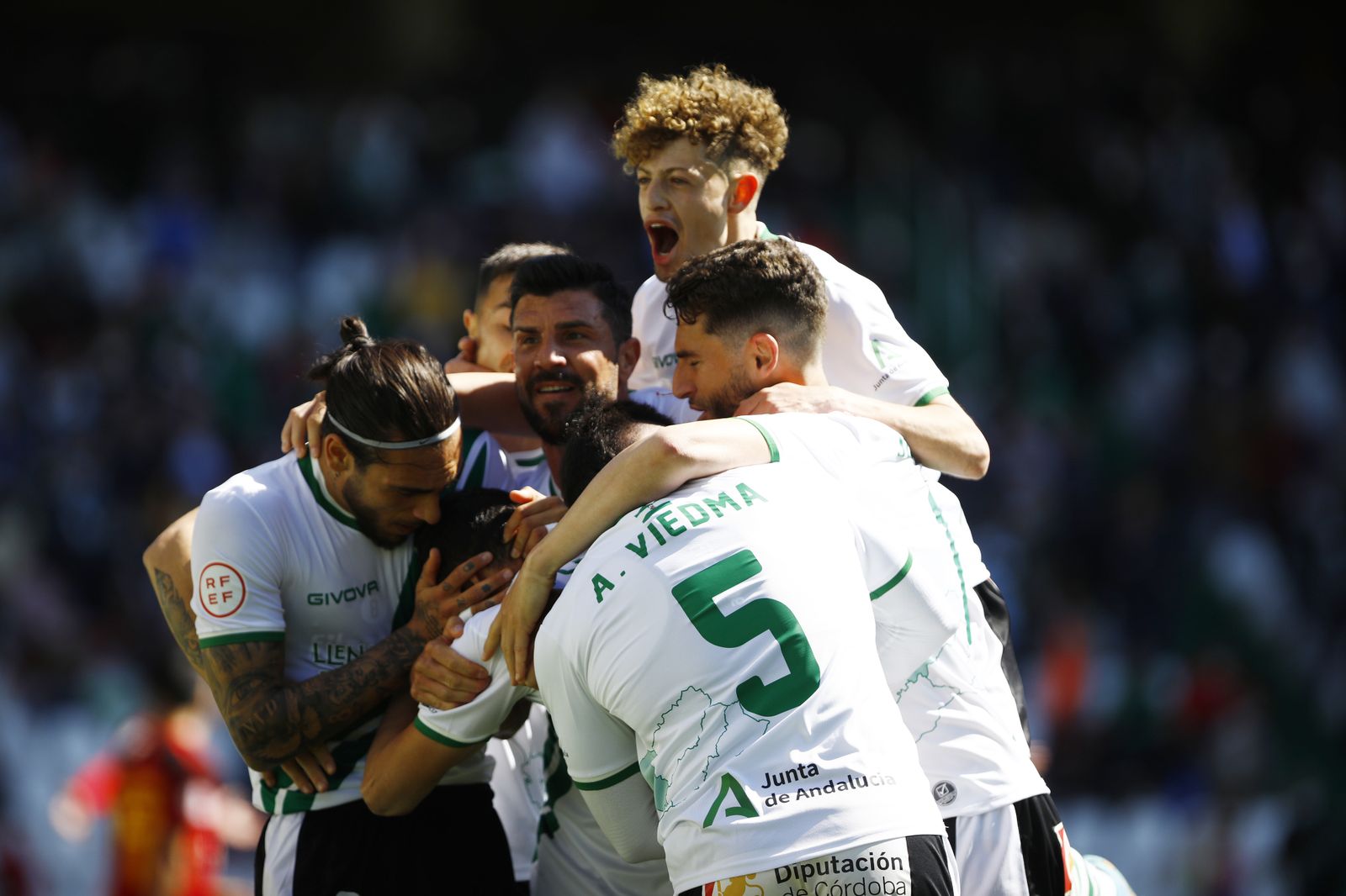 La victoria del Córdoba CF ante el Mensajero, en imágenes