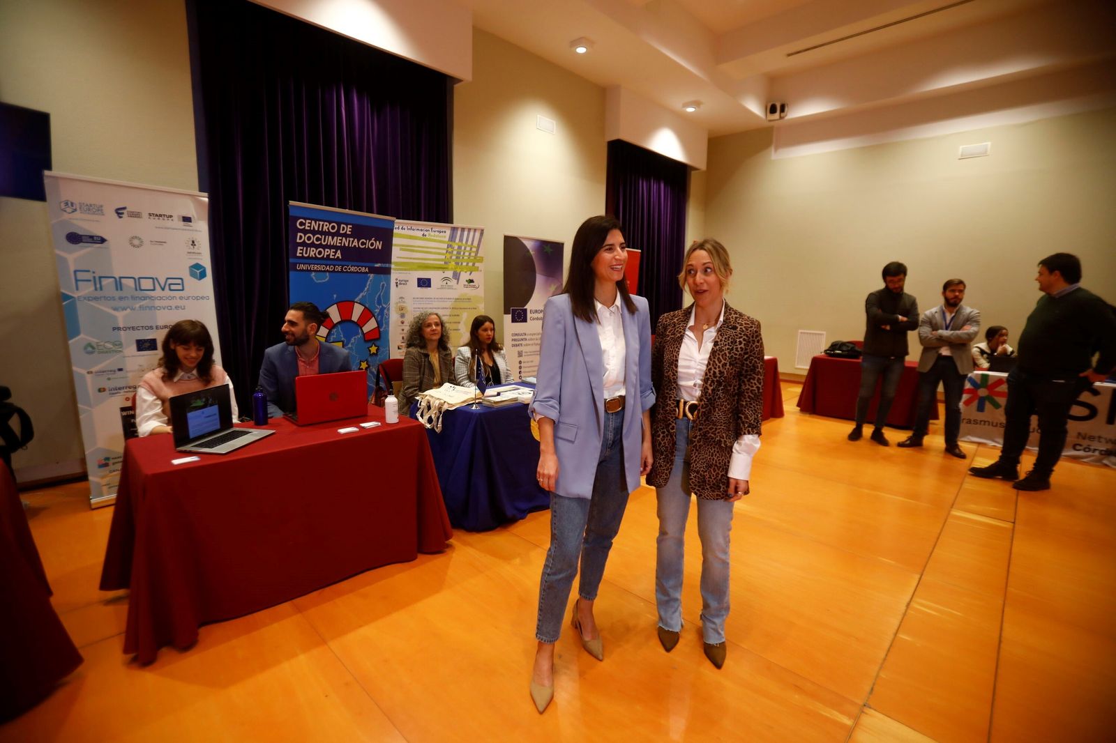 La Feria de las Oportunidades Europeas en Córdoba, en imágenes