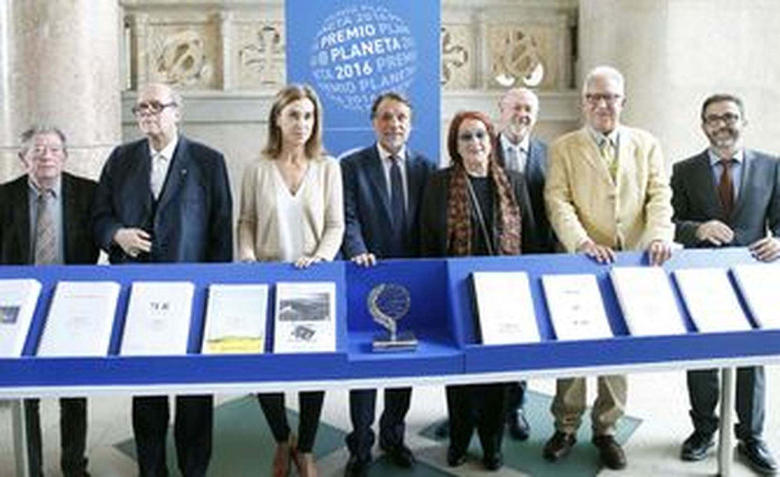 Los Reyes de España entregan hoy en Barcelona el 65 Premio Planeta
