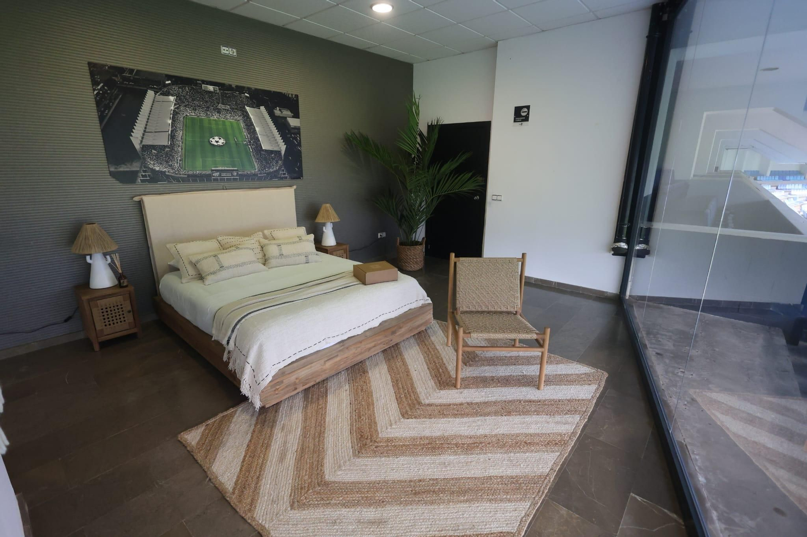 Así es la habitación para soñar en La Rosaleda