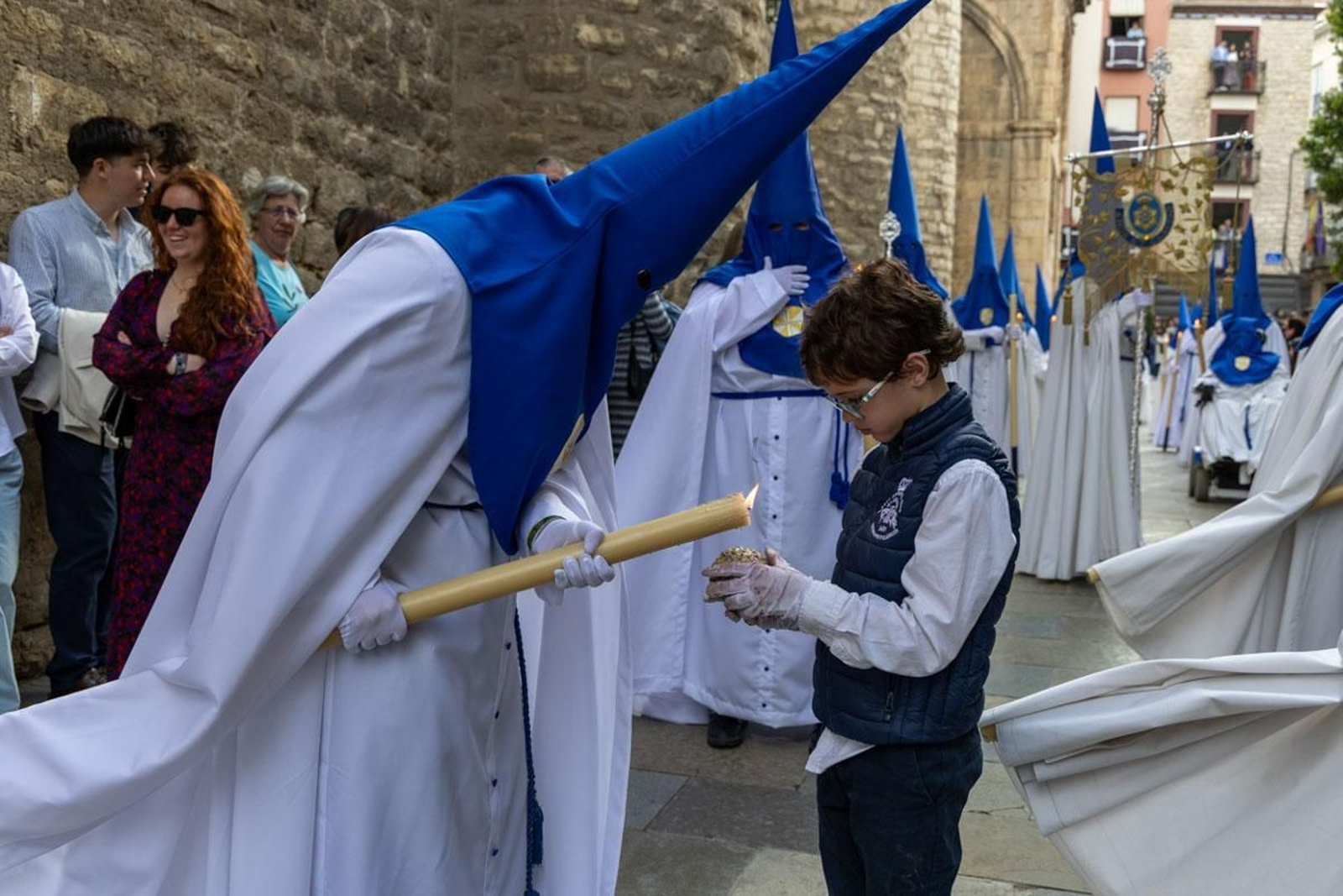 Los jiennenses arropan a las tres cofradías de la tarde en un Domingo de Ramos más caluroso de lo esperado (I)