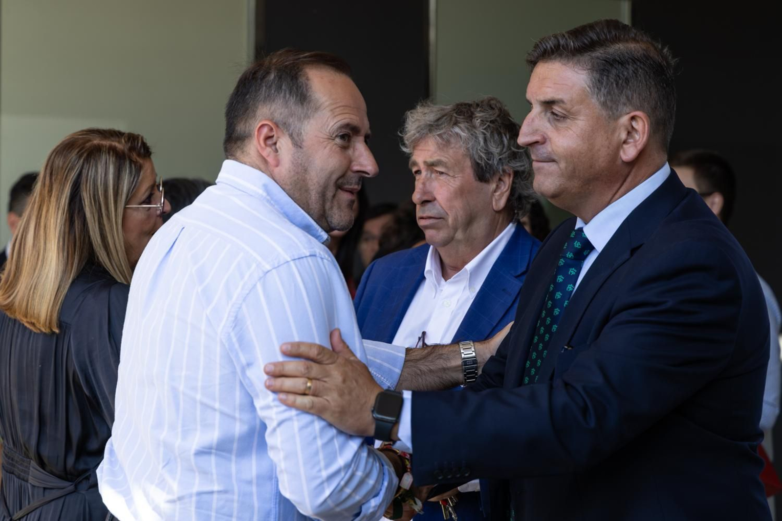 La sociedad jiennnese ha acompañado al Grupo Joly en su desayuno con la consejera.