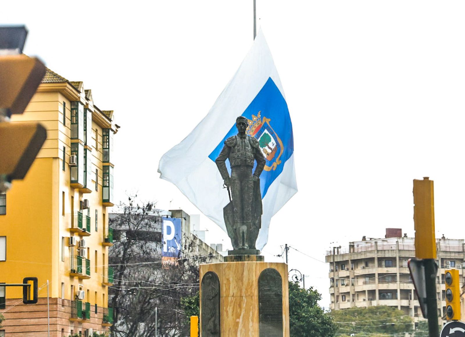 Fotografías de ambiente de frío y lluvia en la ciudad