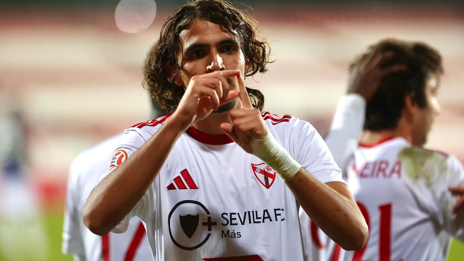 Nico Guillén celebra el tanto que le dio el triunfo a los de Luci Martín.