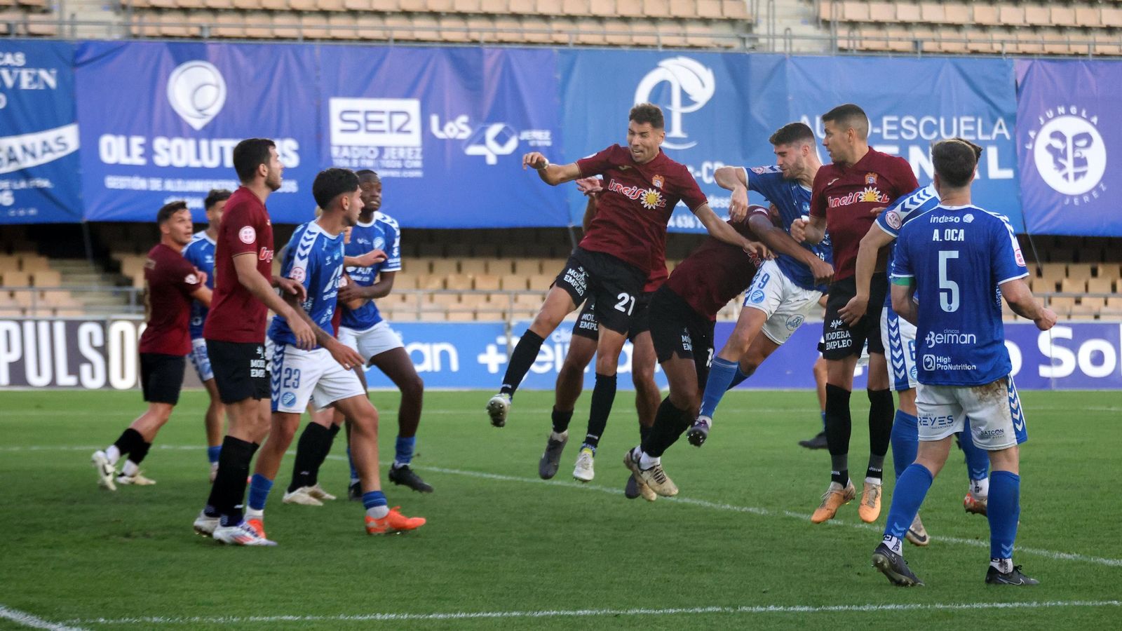 Imágenes del Xerez DFC contra el Águilas FC
