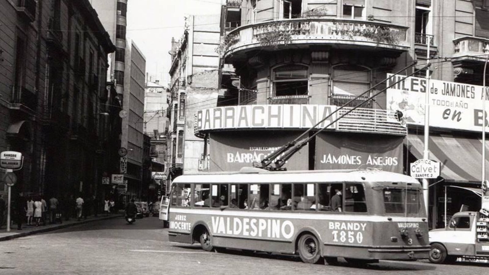 Autobús de Valencia anuncia Valdespino.