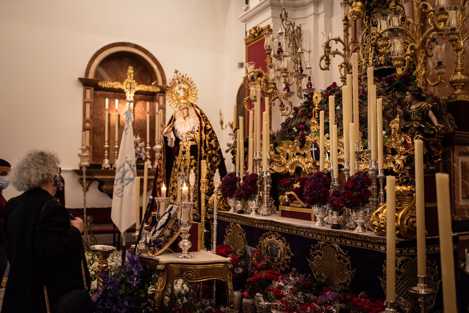 Jueves Santo: Imágenes de las Hermandades del Nazareno y Oración en el Huerto