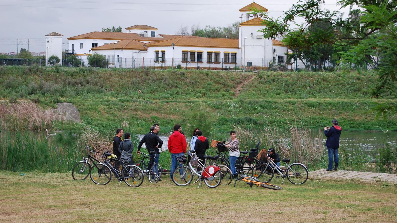 Ruta organizada por Jane's Walk  por el antiguo cauce del Guadaíra.