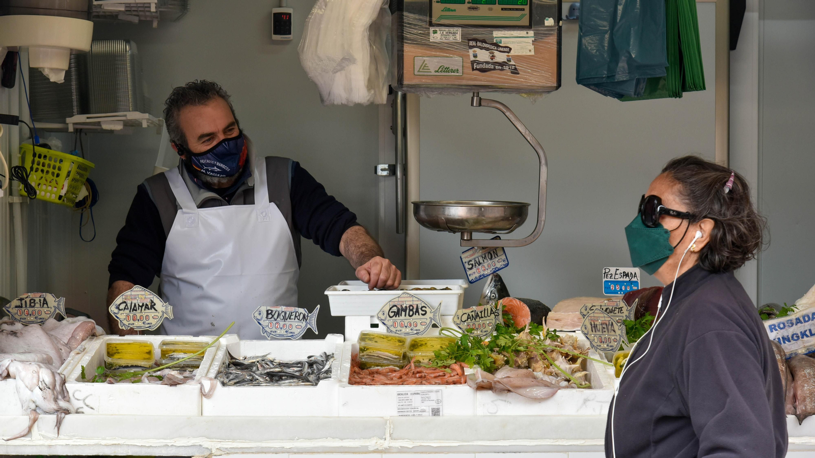 Los mercados de abasto de Algeciras y La Línea tras diez dias  de paros en el transporte