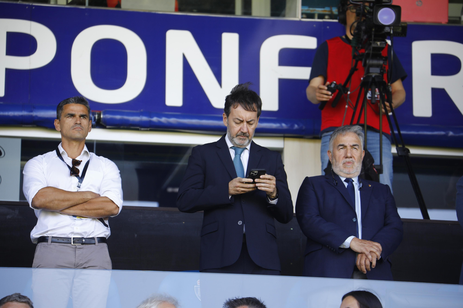 Las mejores fotos de la afición del Córdoba CF en el partido ante la Ponferradina en El Toralín Las mejores fotos de la afición del Córdoba CF en el partido ante la Ponferradina en El Toralín
