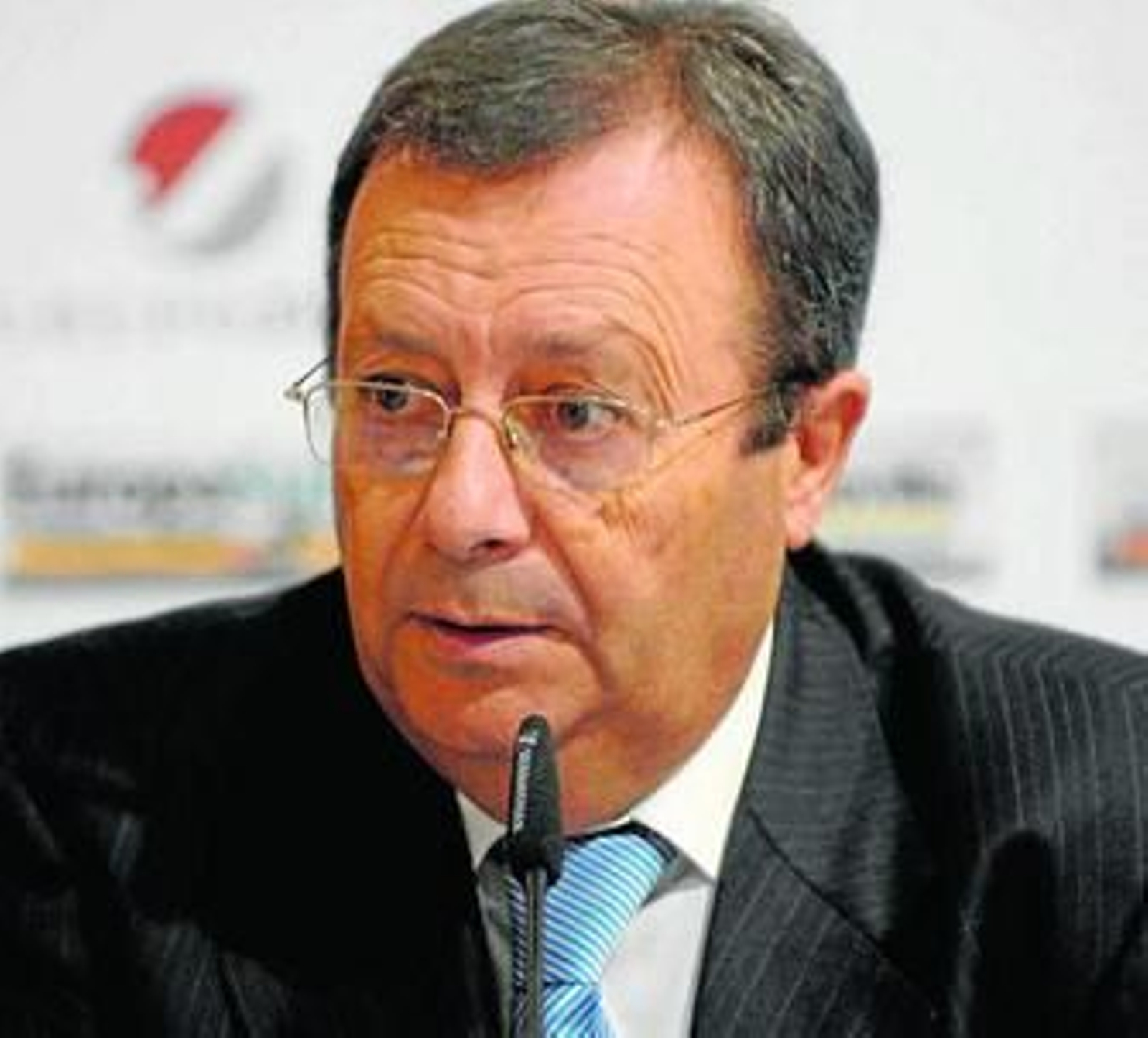 Jacinto Pereira renuncia a su acta de concejal para no perjudicar al PSOE