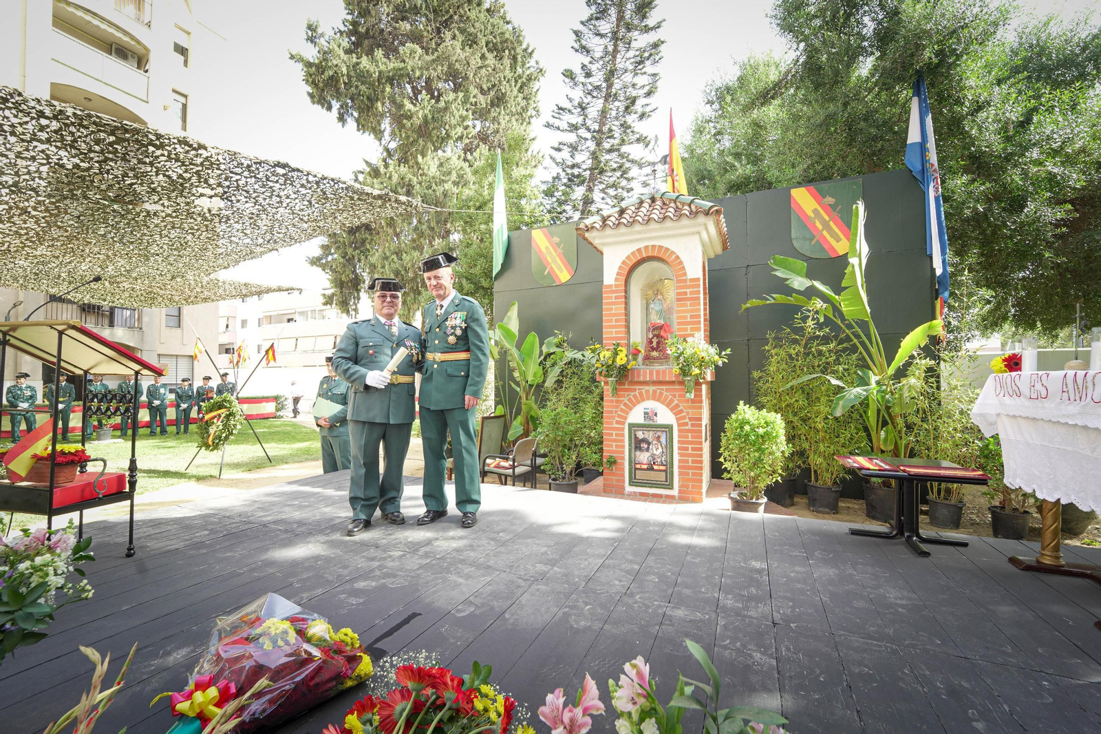 Celebración del Día del Pilar en el cuartel de la Guardia Civil de Jerez