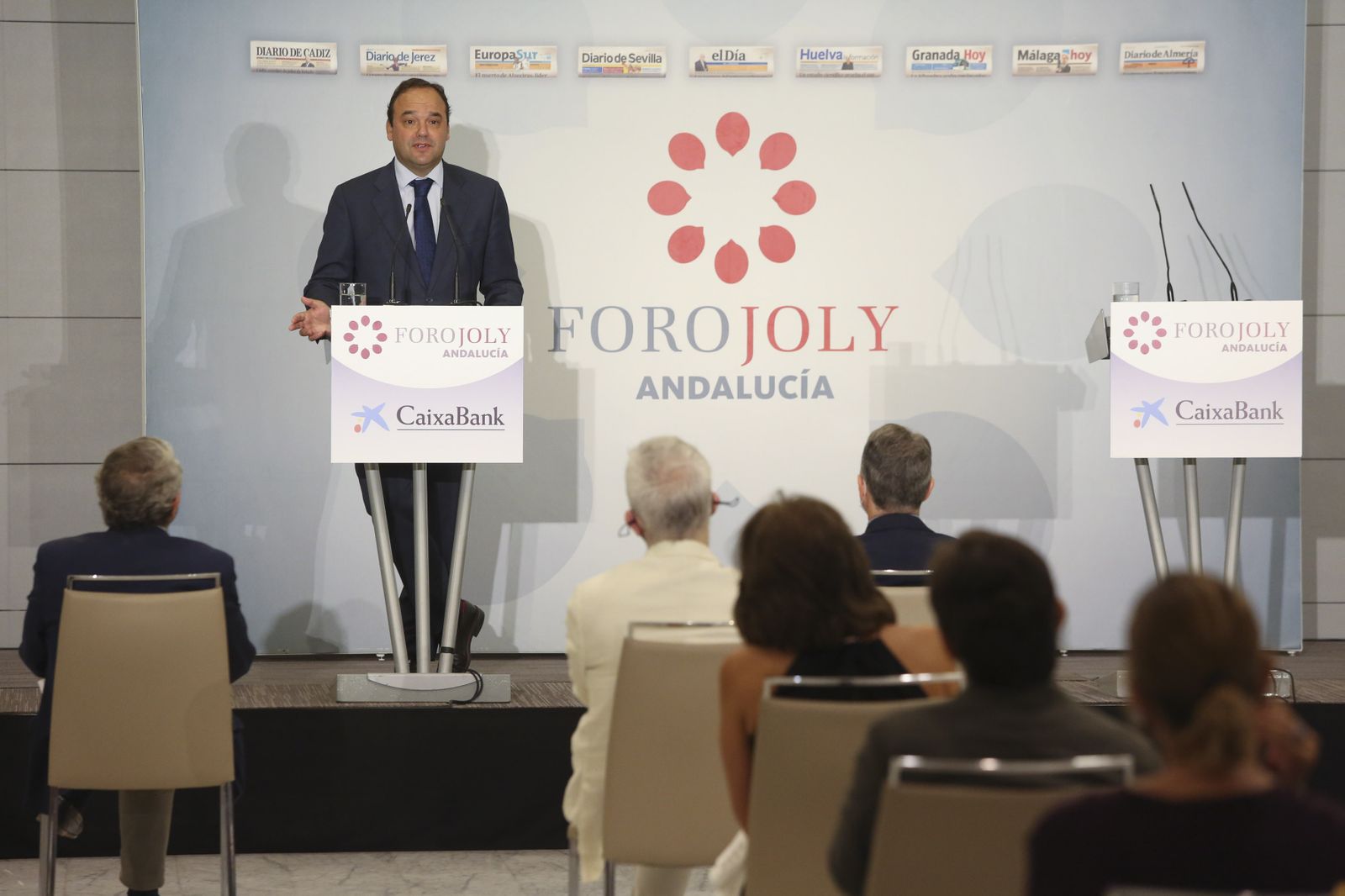 Fotos del Foro Joly con el economista José Carlos Díez