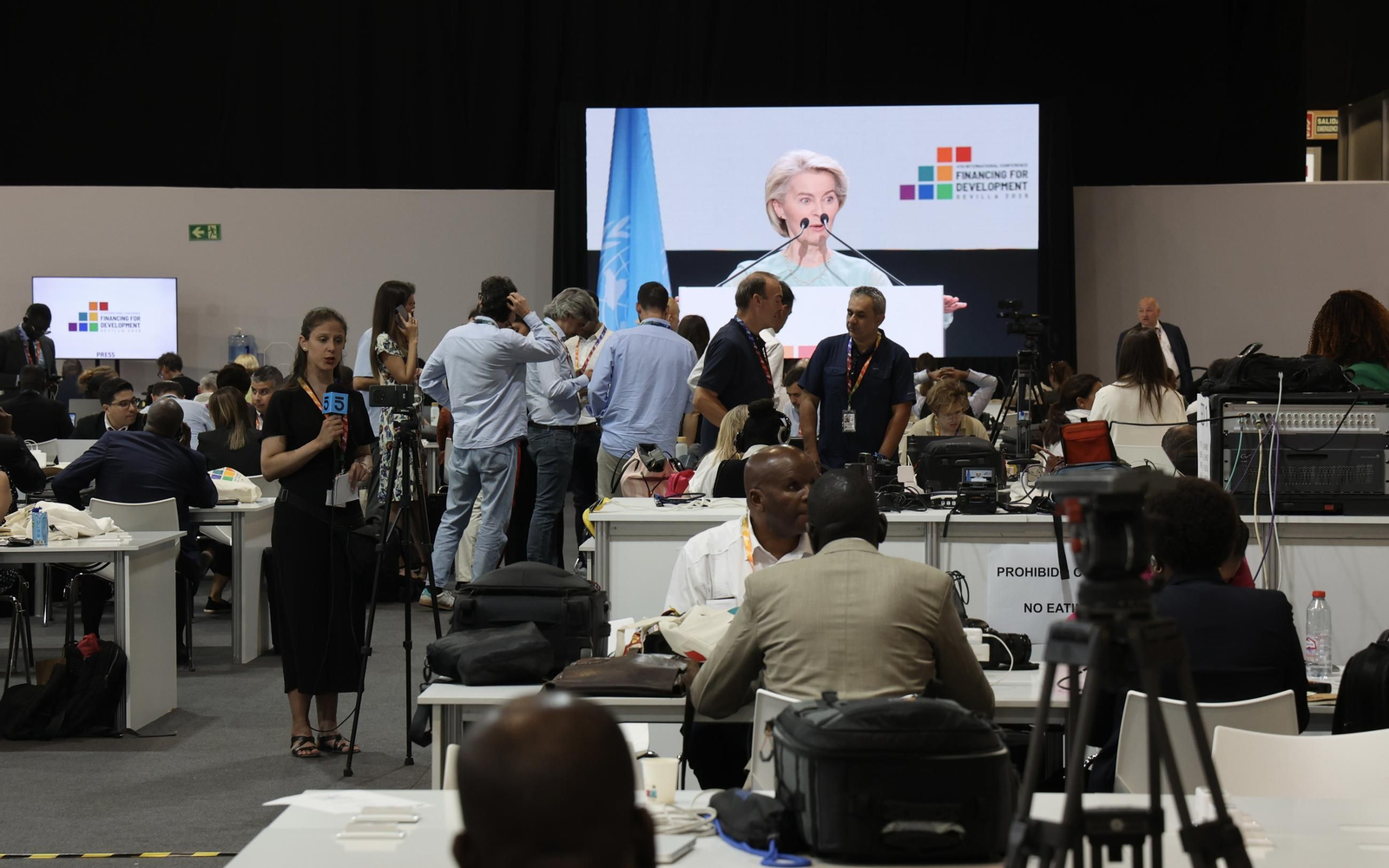Las fotos de la primera jornada de la cumbre de la ONU en Sevilla