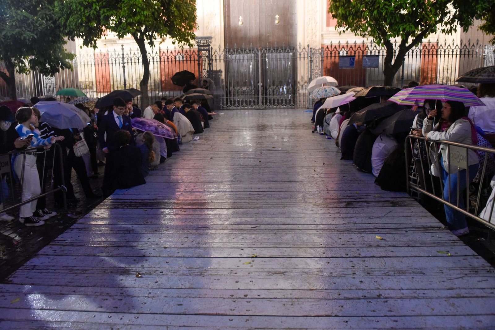 Las imágenes de la Hermandad de El Amor en la Semana Santa de Sevilla 2024