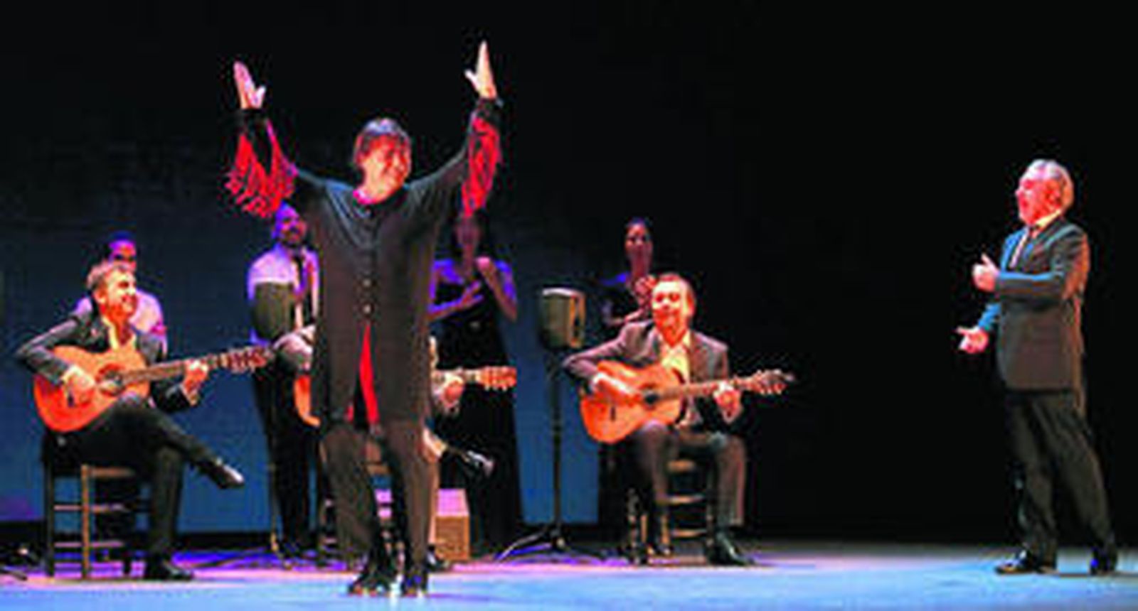 Un instante de la representación de '... Y Sevilla' anoche en el Teatro Lope de Vega.