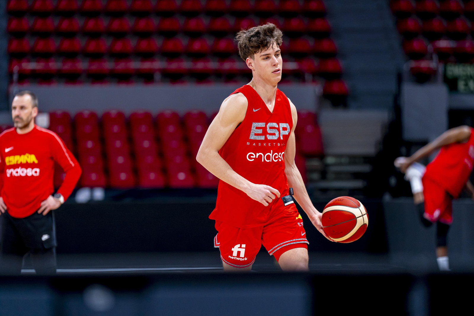 La España de Alberto Díaz, Yankuba Sima y Saint-Supéry sigue trabajando en Zaragoza