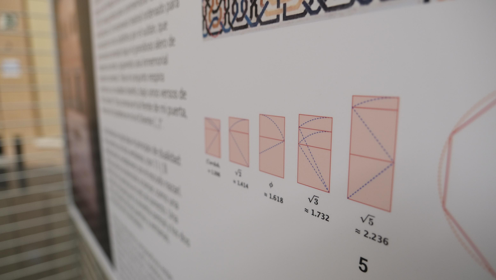 Imágenes de la inauguración de la exposición 'Paseo Matemático Al-Ándalus' en la Universidad de Almería