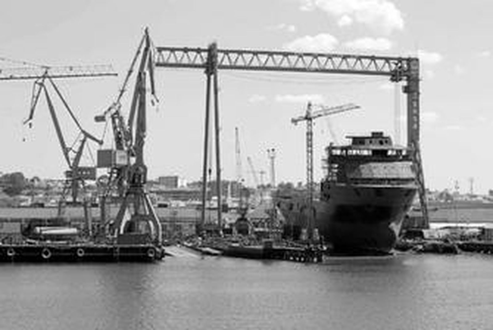 Astilleros presenta el ERTE para 134 de los 172 trabajadores de su plantilla