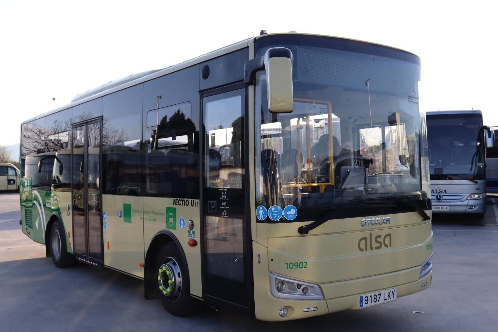 Un autobús del Consorcio Metropolitano de Granada