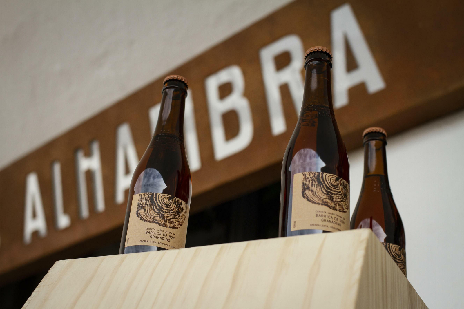 'Barrica de ron granadino', la nueva cerveza de Alhambra