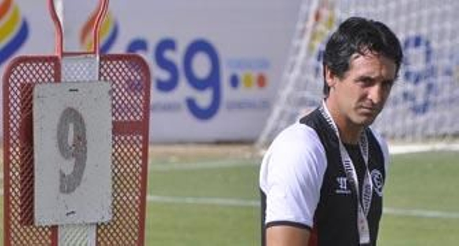 Emery se defiende con su idea de ataque