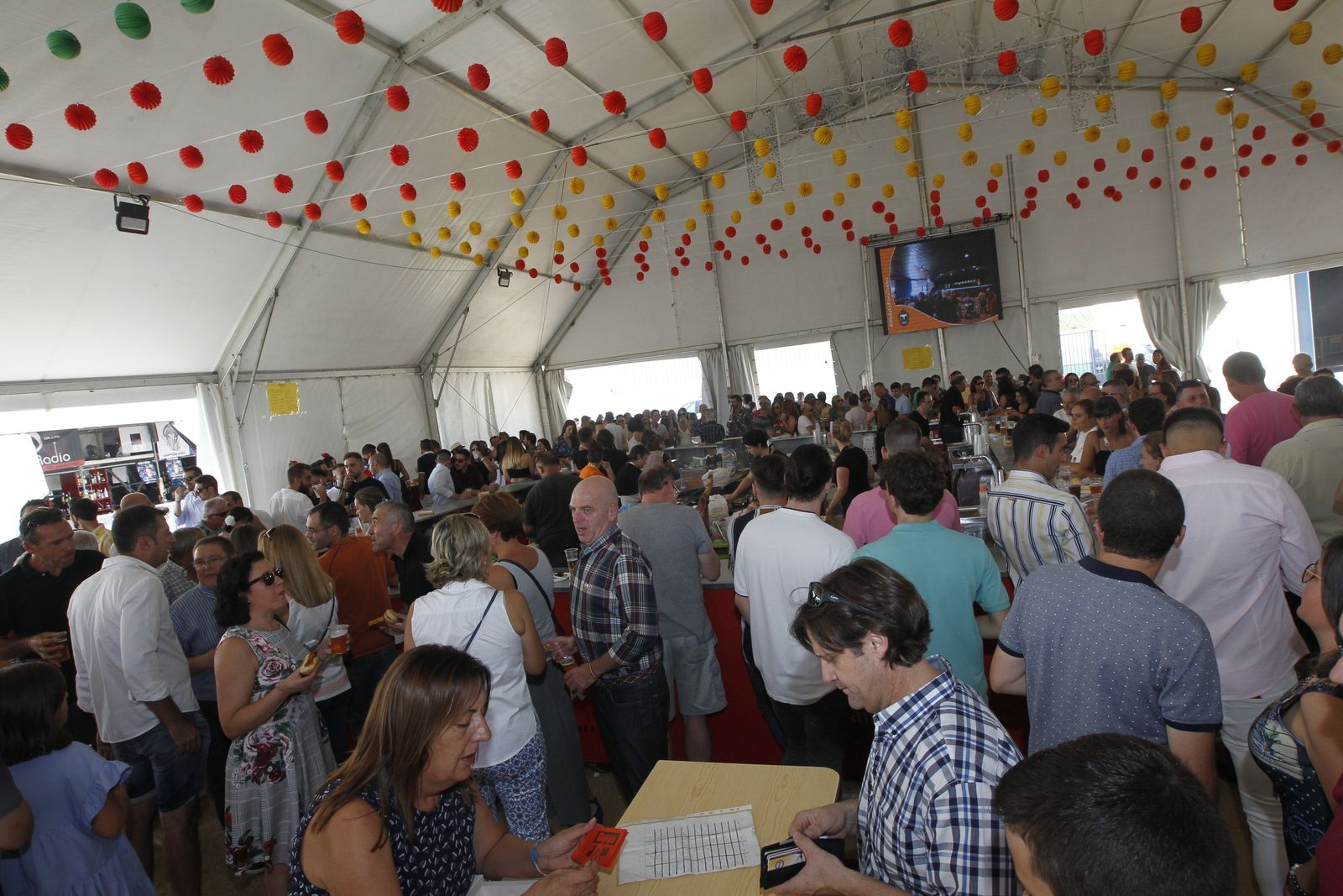 Carpa instalada en las fiestas de Olula del Río.