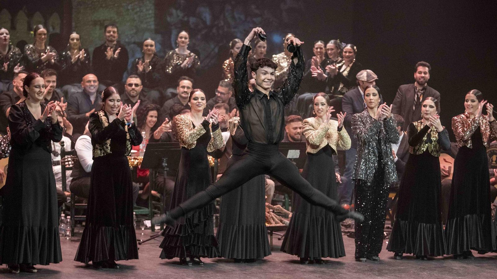 El baile en muchos momentos resultó muy espectacular.