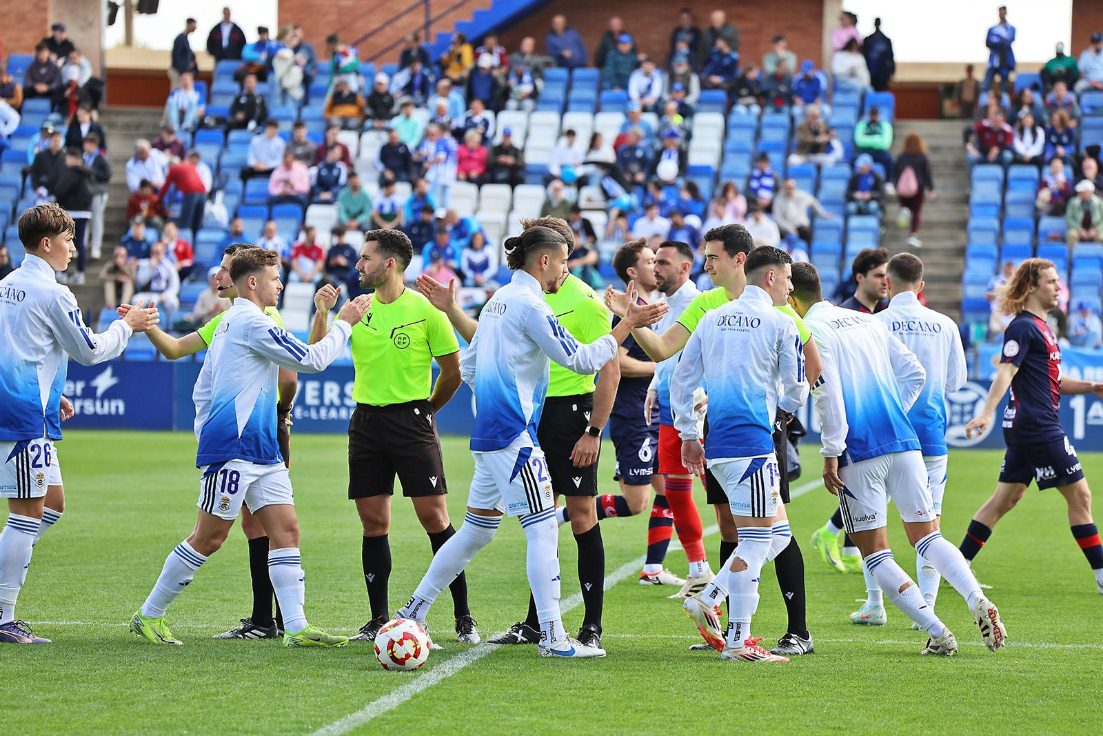 Las imágenes del Recreativo de Huelva - Yeclano Deportivo