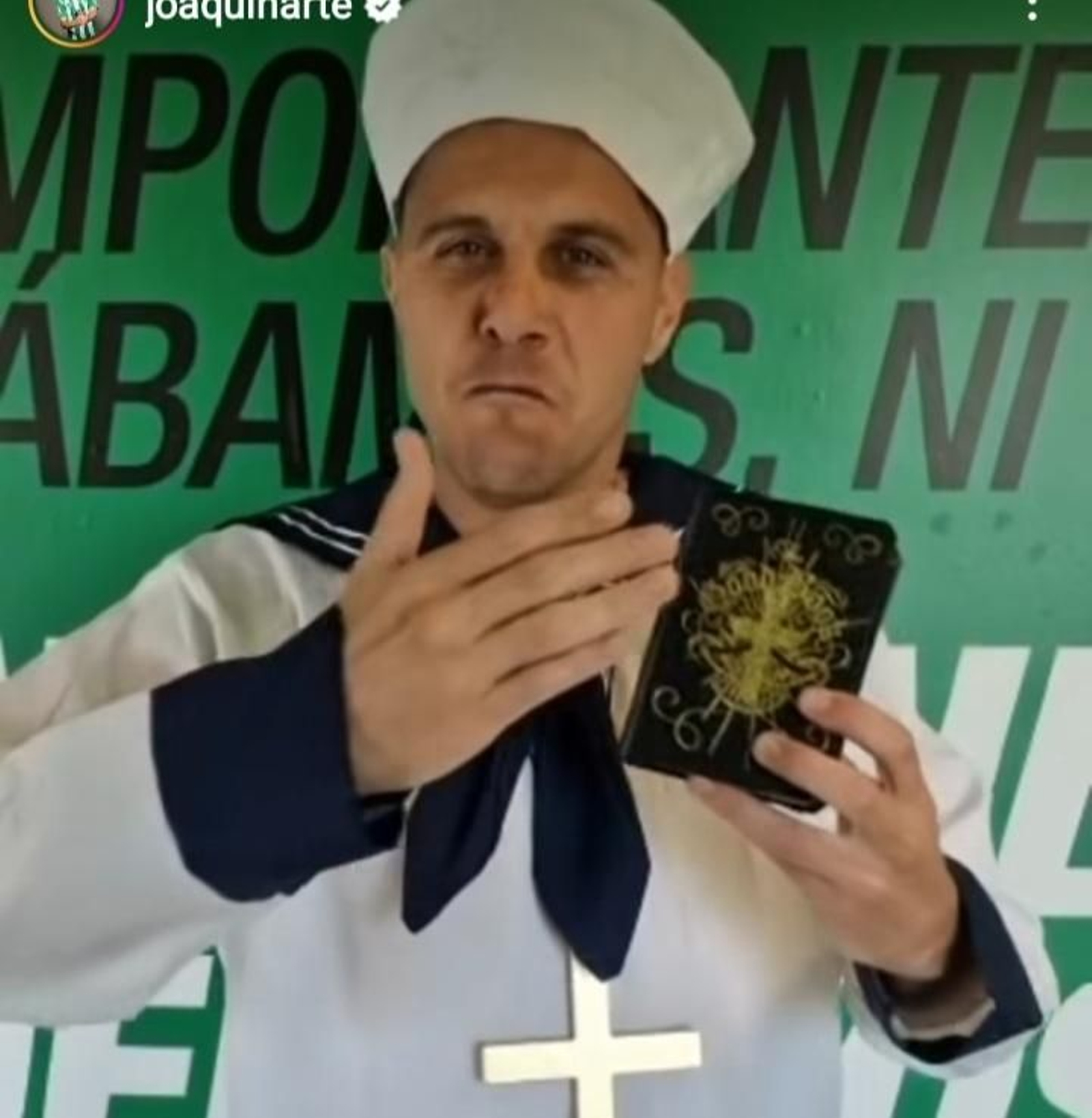 Joaquín Sánchez con su vestido de Primera Comunión