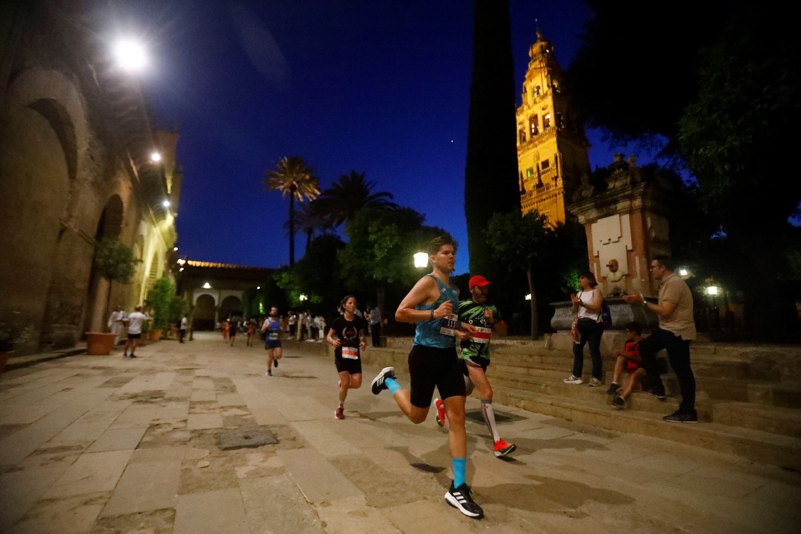 Las mejores fotos de la XX edición de la Nocturna Trotacalles en Córdoba