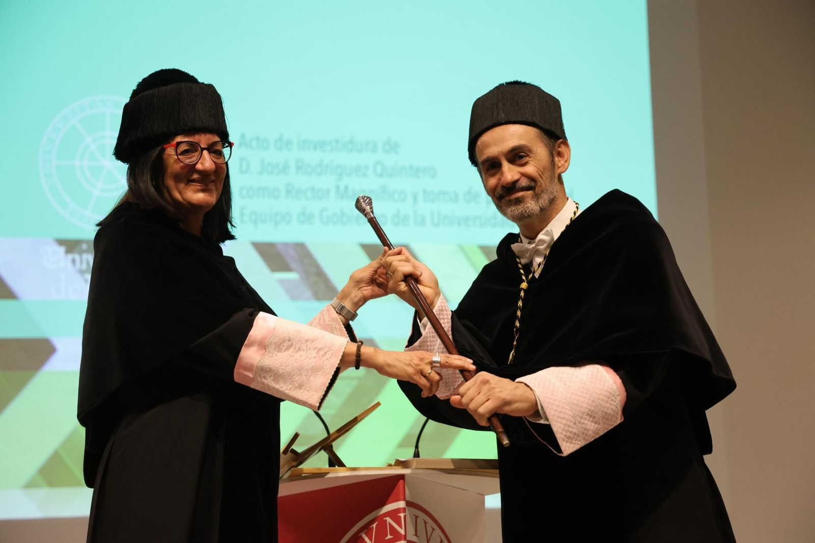 Traspaso de poderes en la Universidad de Huelva