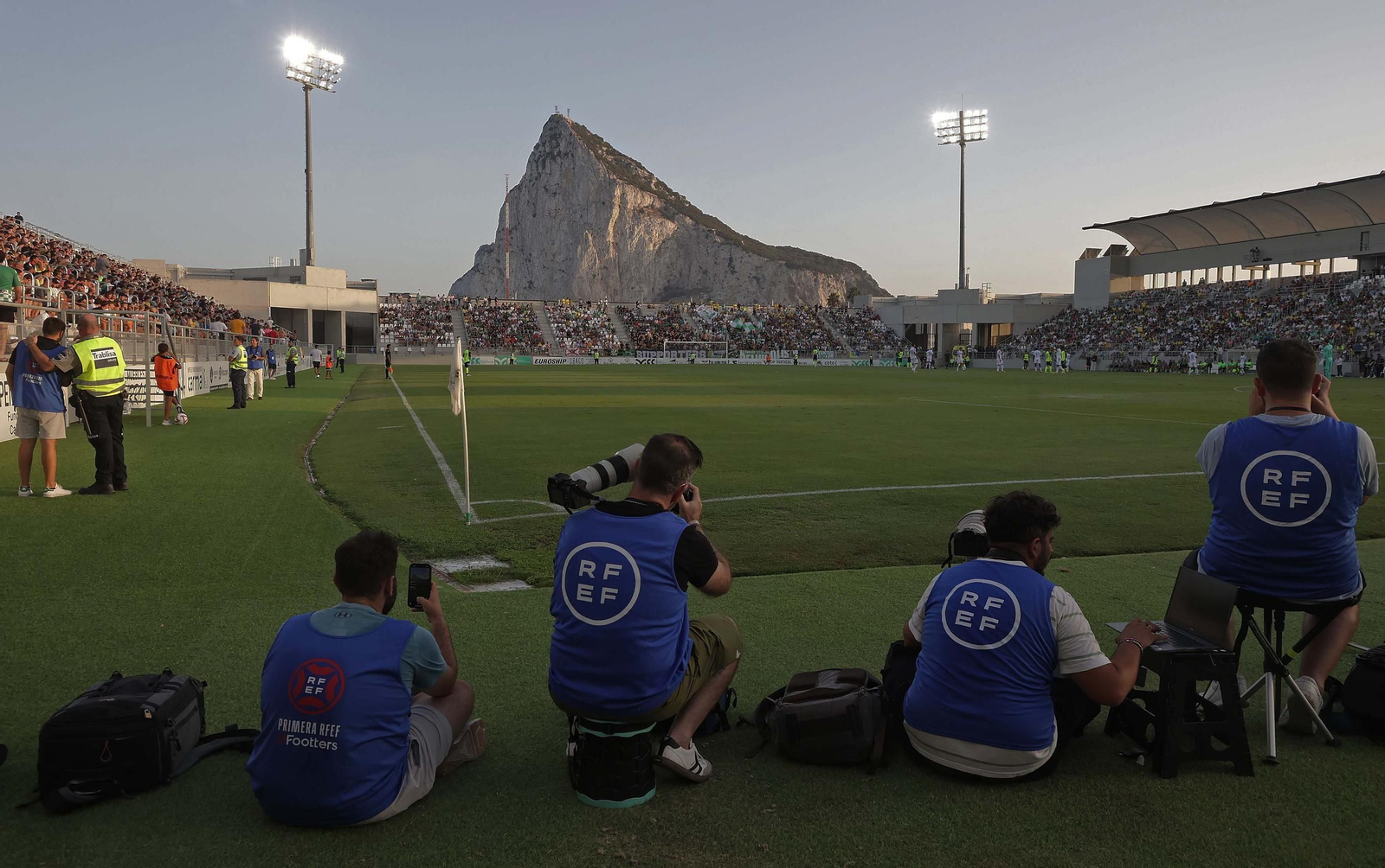 Las mejores fotos del Real Betis - Cádiz CF celebrado en el Ciudad de La Línea