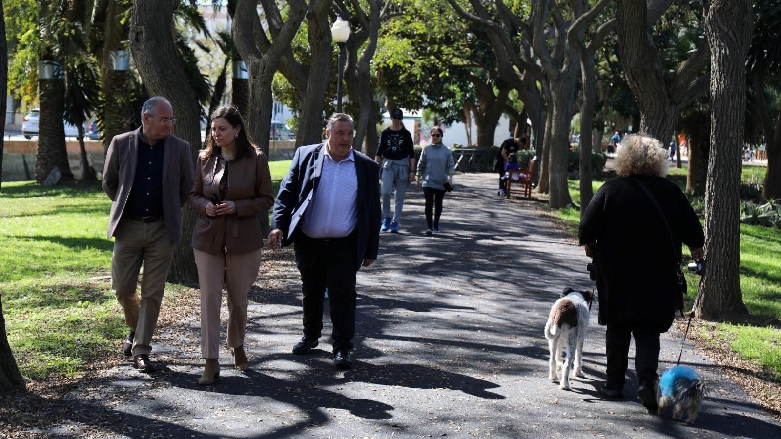 Visita al Parque del Oeste de San Fernando tras las mejoras llevadas a cabo este año.