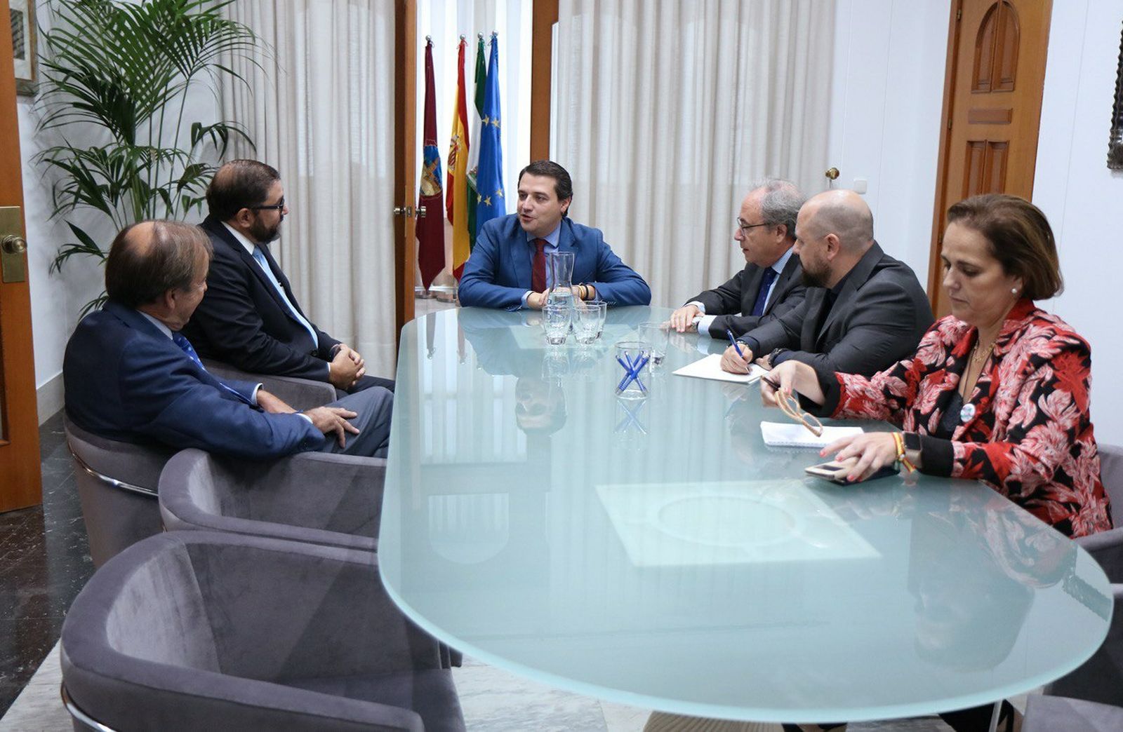 Un momento del encuentro en el Ayuntamiento.