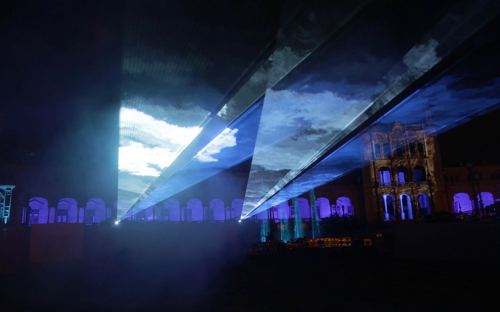 El espectáculo de luces y sonido de ICÓNICA en imágenes