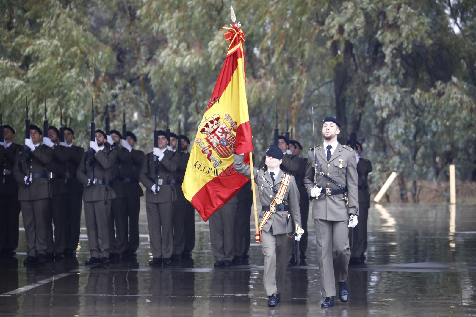 El desfile militar de la Brigada de Córdoba por la festividad de la Inmaculada, en imágenes El desfile militar de la Brigada de Córdoba por la festividad de la Inmaculada, en imágenes