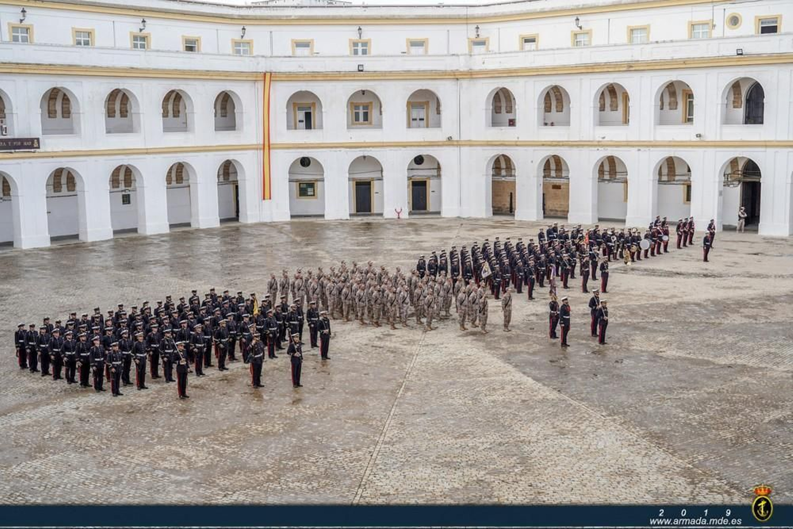 Las imágenes del recibimiento a los infantes de Marina de Mali