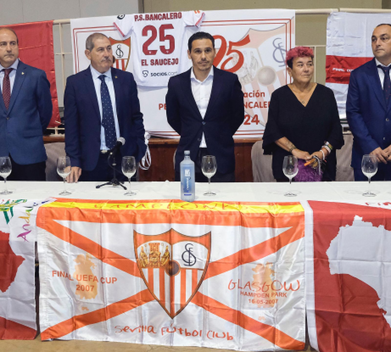 José María del Nido Carrasco, en el 25 aniversario de la Peña Sevillista Bancalero.